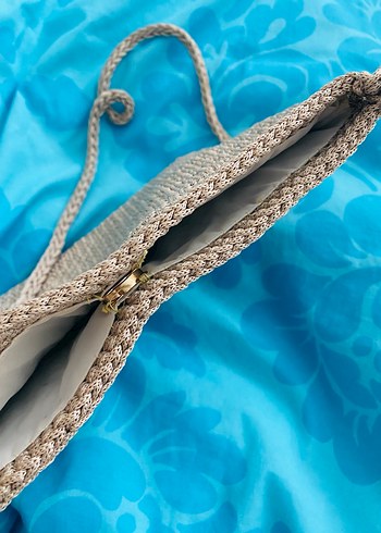 El Örgüsü Bej Omuz Çantası  Kelebek Detaylı - Görsel 3