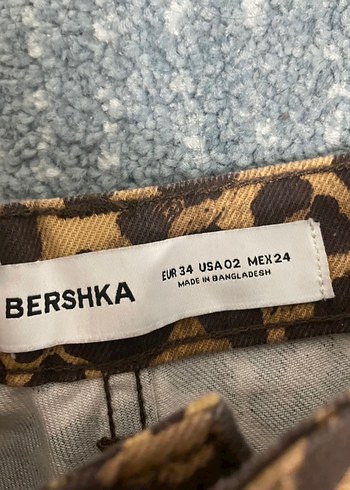 Bershka Baggy Bermuda Şort - Görsel 3