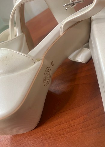 Beyaz Platform Topuklu Kadın Abiye Ayakkabı - Görsel 2