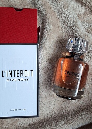 GIVENCHY L'INTERDIT