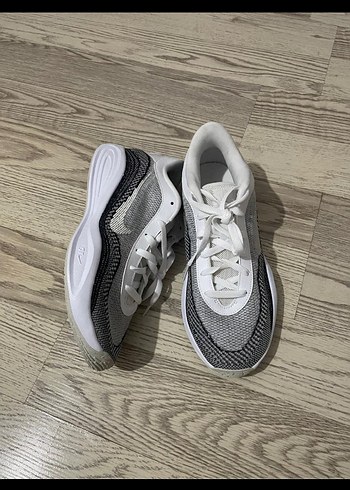 Gri Beyaz Yılan Desenli Basketbol Ayakkabısı - Görsel 5