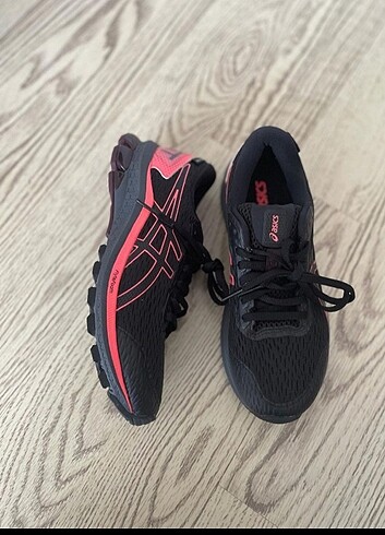 37 Beden Orjinal asics Goretex