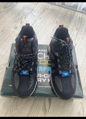 42 Beden siyah Renk Orjinal skechers bot terraform