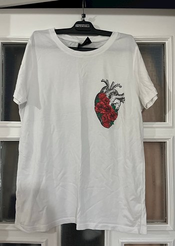 Beyaz Pamuklu Baskılı Kadın Tişört - Görsel 2