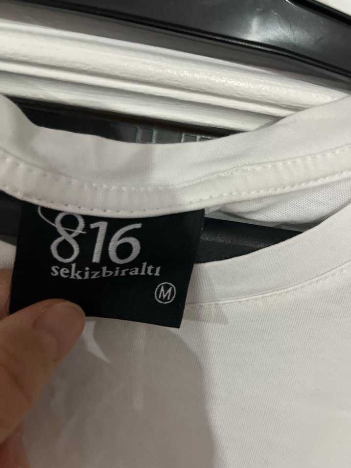 Beyaz Pamuklu Baskılı Kadın Tişört - Görsel 4