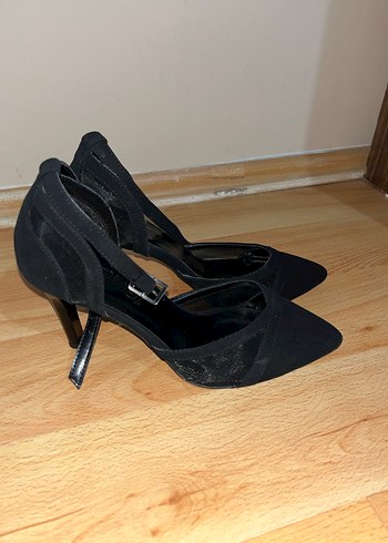 Siyah Süet Topuklu Kadın Ayakkabı - Görsel 2