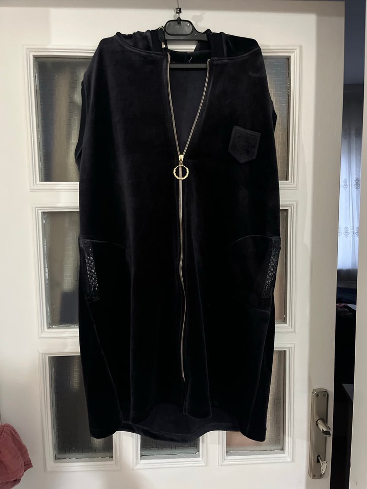 Siyah Kadın Kapüşonlu Kadife Uzun Yelek - Görsel 2