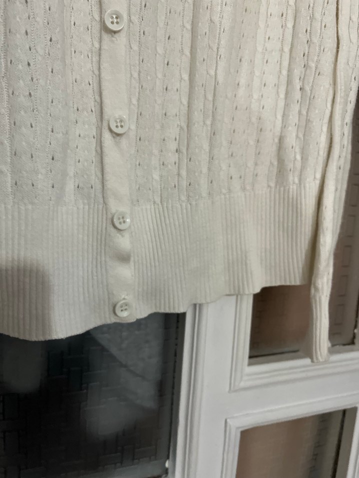 Beyaz V Yaka Örgü Kadın Hırka - Görsel 5