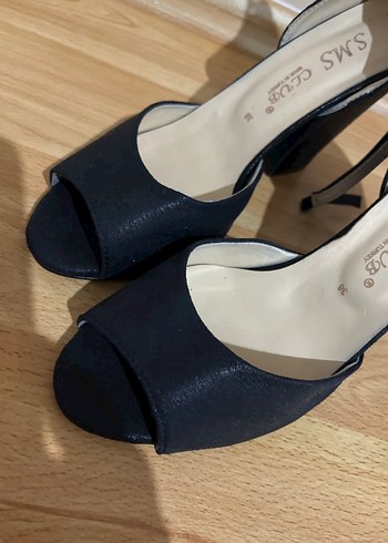 Siyah kalın topuk ayakkabı - Görsel 3