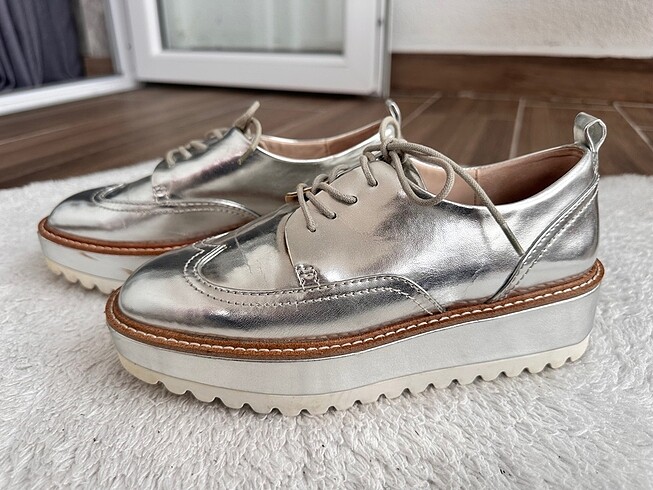 37 Beden gri Renk Zara Gümüş Oxford Ayakkabı