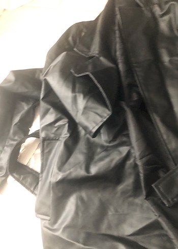 Siyah Uzun Deri Kadın Yağmurluk - Görsel 2