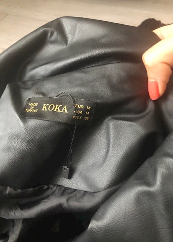 Siyah Uzun Deri Kadın Yağmurluk - Görsel 3