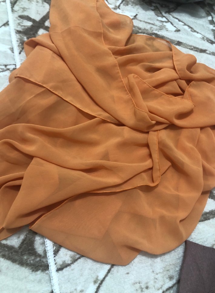 Kadın Bohem Tarzı Bej Saten Şal - Görsel 3