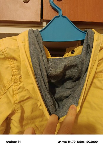 Sarı Kapüşonlu Erkek Çocuk Yağmurluk - Görsel 5