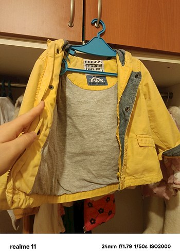 Sarı Kapüşonlu Erkek Çocuk Yağmurluk - Görsel 6