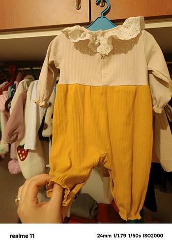 Sarı Fırfırlı Bebek Tulum - Görsel 4