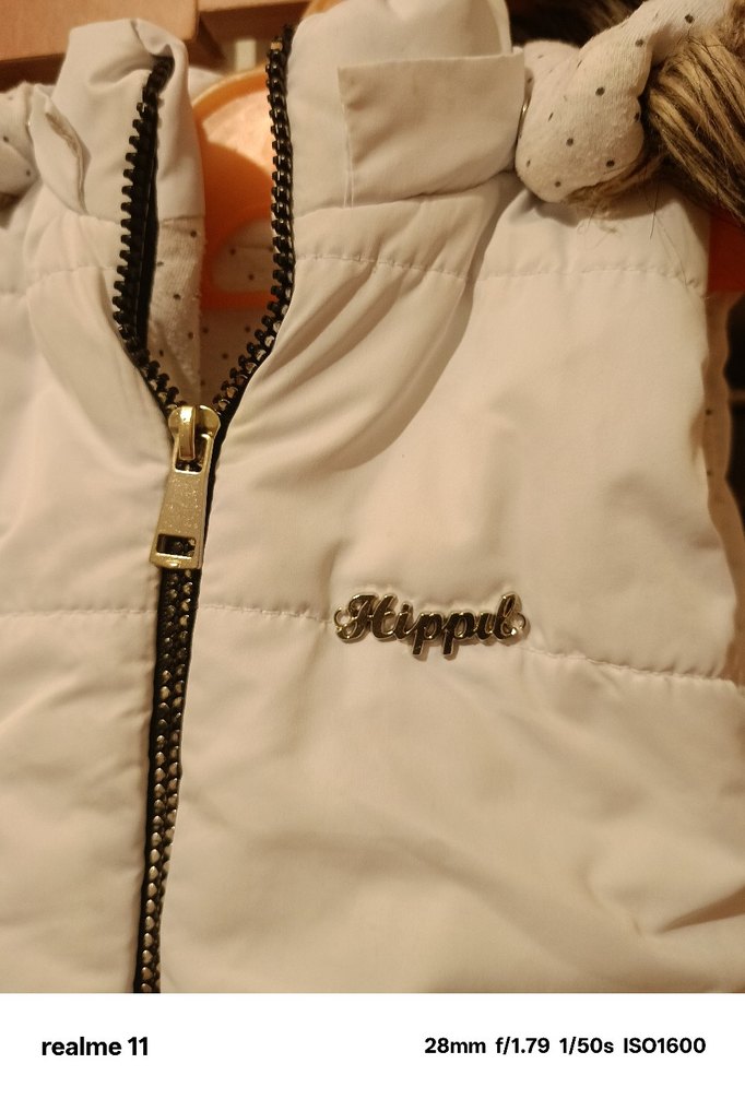 bebek Beyaz Fermuarlı Kolsuz Yelek - Görsel 2