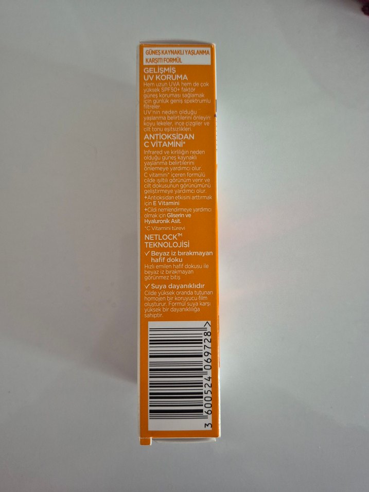 L'Oréal Revitalift Clinical 50+ Güneş Koruyucu - Görsel 3