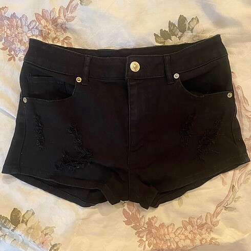 H&M Siyah Mini Şort