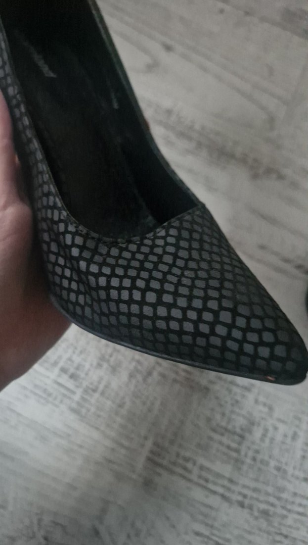 Siyah Yılan Desenli Pliseli Topuklu Ayakkabı - Görsel 4