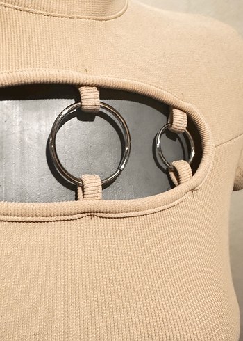 Bej metal dekolteli Crop Top - Görsel 2