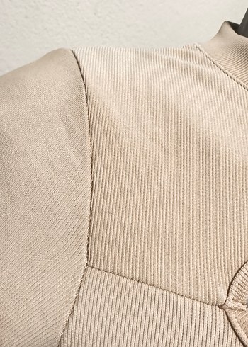 Bej metal dekolteli Crop Top - Görsel 3