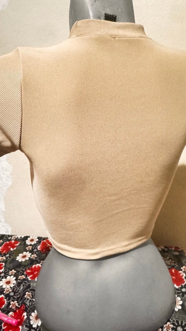 Bej metal dekolteli Crop Top - Görsel 4