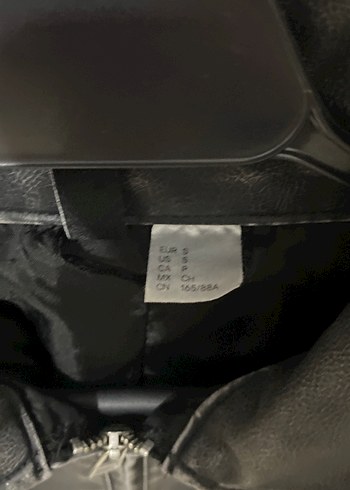 H&M Siyah Deri Fermuarlı Kadın Ceket