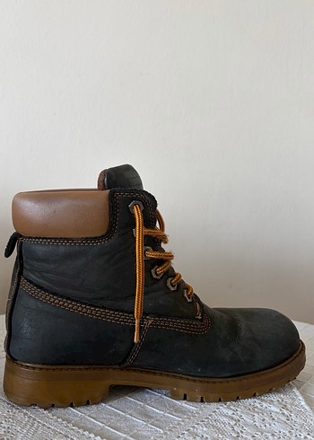 Lacivert-Kahverengi Erkek Dubuk Bot - Görsel 7