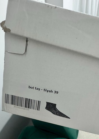 Siyah Yılan Desenli Payetli İnce Topuklu Bot - Görsel 4