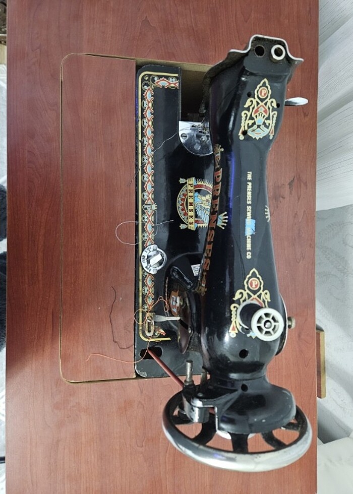 40 yıllık antika dikiş makinesi  - Görsel 3