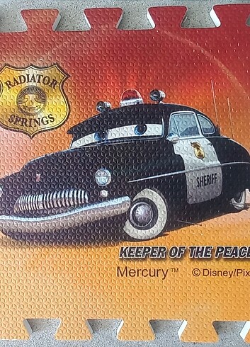 Beden 36 parça Disney Arabalar Şimşek McQueen puzzle yer matı