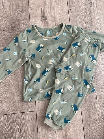 Yumoş pijama