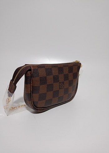 Louis Vuitton Mini Pochette Louis Vuitton