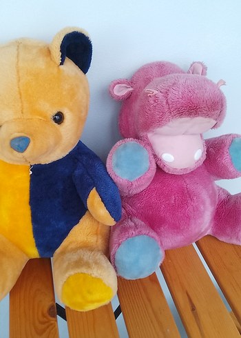 Renkli Peluş Ayı ve Su Aygırı Oyuncakları - Görsel 3