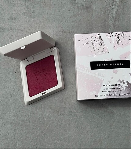 Fenty Beauty Fenty beauty suede powder blush