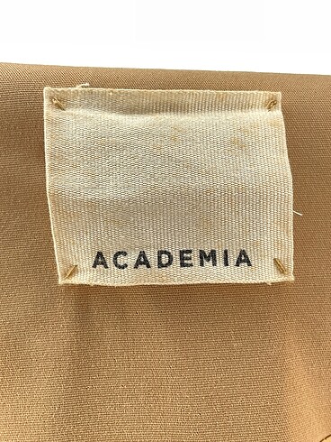 34 Beden çeşitli Renk Academia Blazer %70 İndirimli.