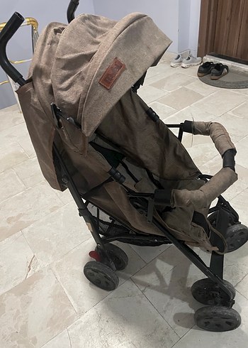 Kahverengi bebek arabası - Görsel 3