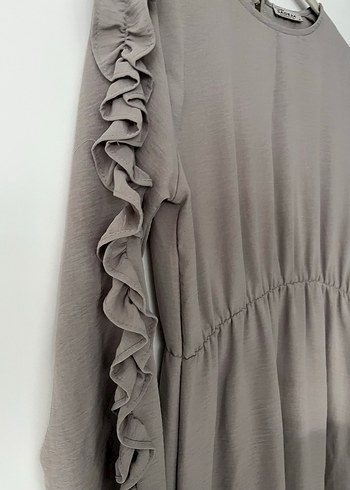 Bej Uzun Kollu Fırfırlı Kadın Elbise - Görsel 3