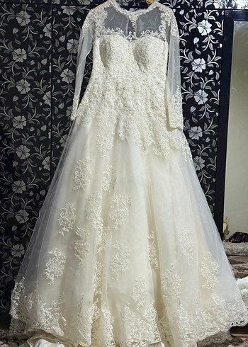 Dantel İşlemeli Beyaz Uzun Gelinlik - Görsel 3