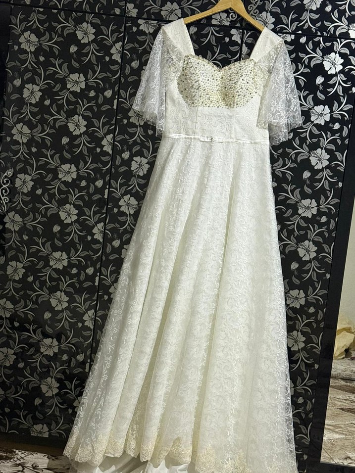 Dantel İşlemeli Beyaz Uzun Gelinlik - Görsel 2