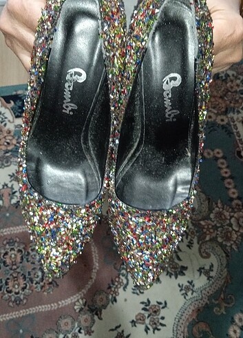Diğer Stiletto