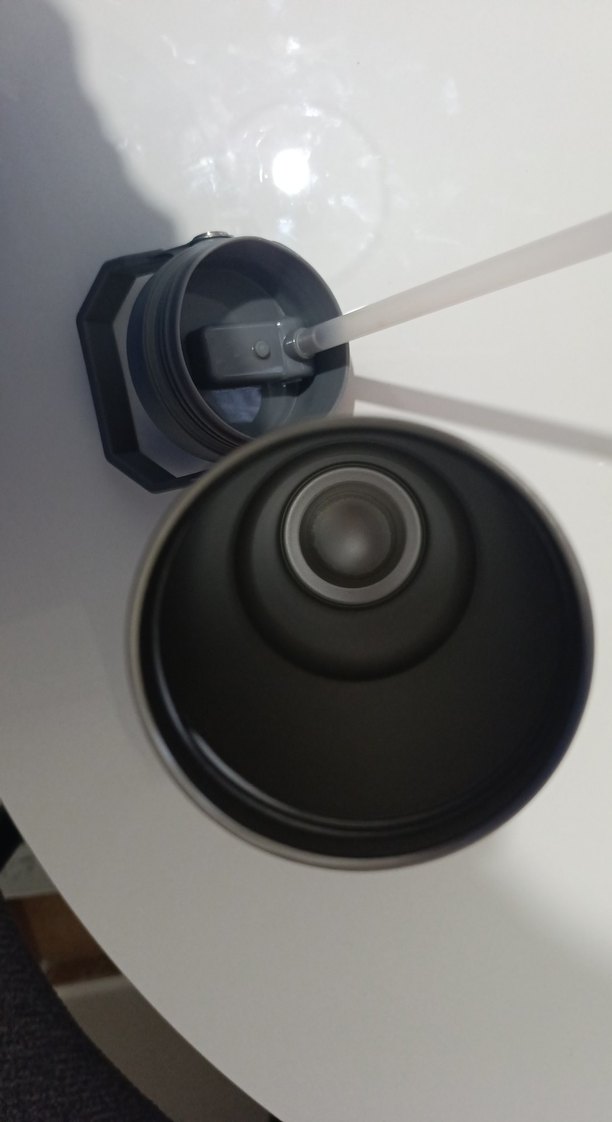 Kırmızı Çocuk Termos Şişesi Gri Kapaklı - Görsel 2