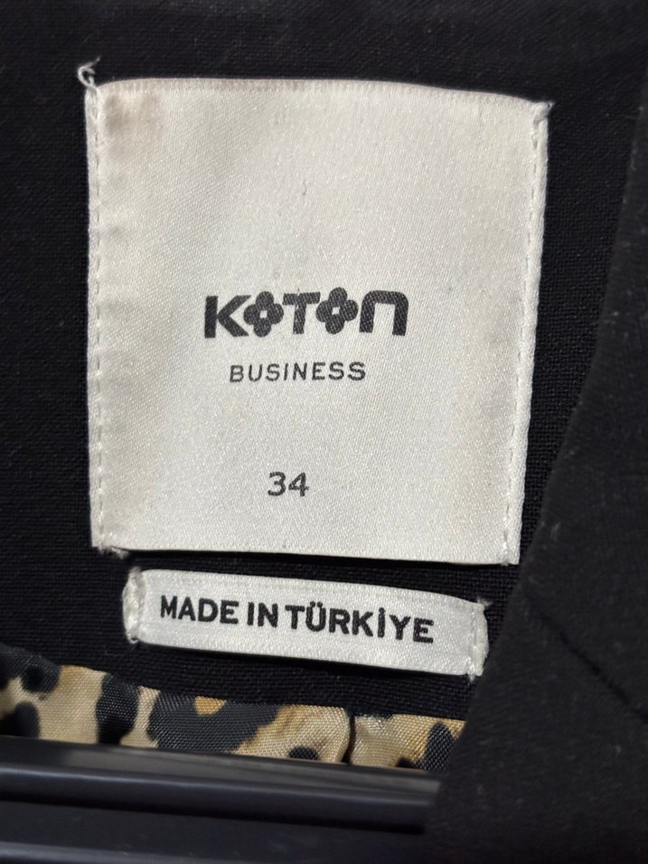 Siyah Kadın Düğmeli Midi Blazer - Görsel 3