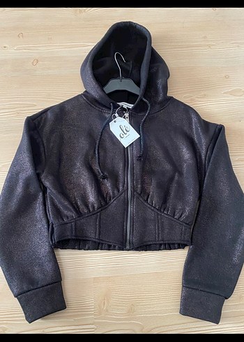 Siyah Deri Kapüşonlu Kısa Fermuarlı Sweatshirt