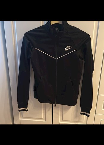Nike Siyah Fermuarlı Spor Ceket