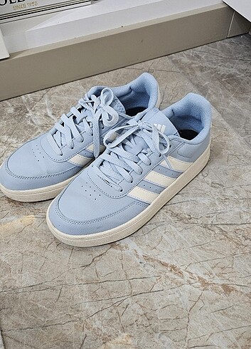 40 Beden mavi Renk Orjinal Adidas Spor ayakkabı kadın