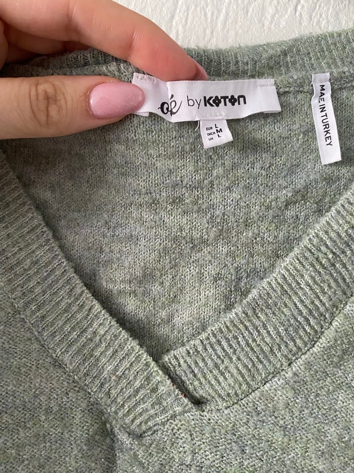 Koton V Yaka Yeşil Triko Kazak - Görsel 3