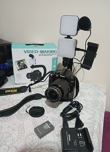 Nikon d5000 Fotoğraf makinesi + Kamera Gimbalı Stabilizer+Işık T