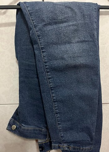 LC Waikiki Düğmeli Lacivert Kadın Kot Pantolon